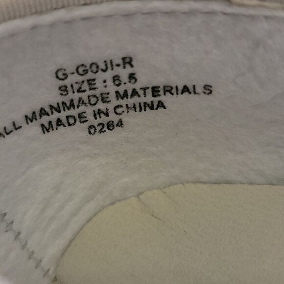 BRAND NEW MADDEN GIRL MARY JANE STYLE STUDDED LOW BLOCK HEEL SHOE R3 - Picture 16 of 16